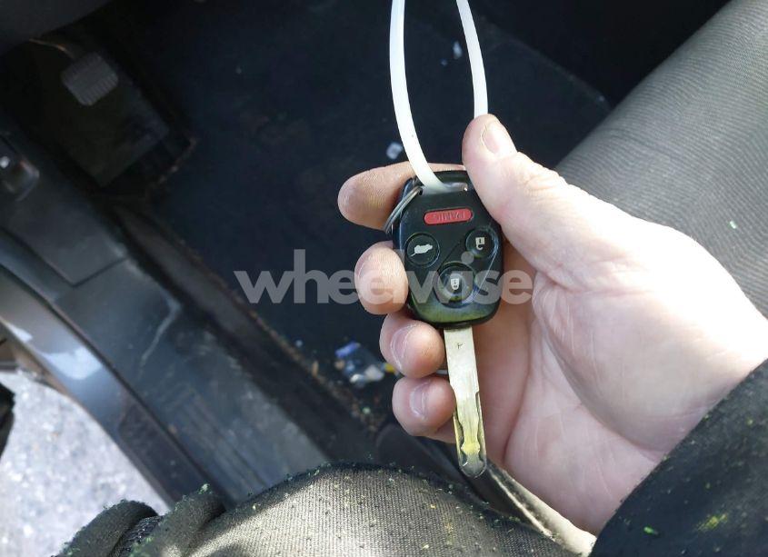 Photo 11 of 2011 Honda Pilot LX (VIN 5FNYF3H29BB053096)