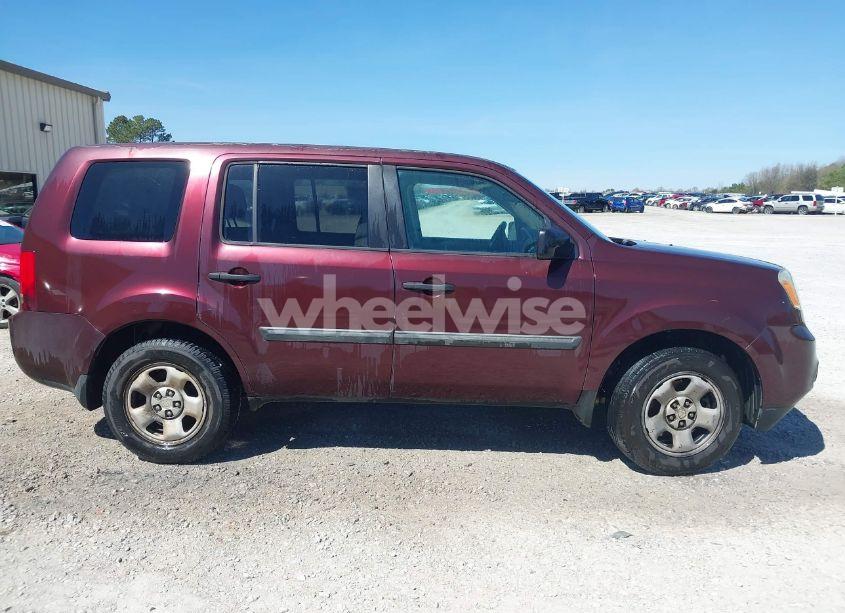 Photo 13 of 2013 Honda Pilot LX (VIN 5FNYF3H29DB022014)