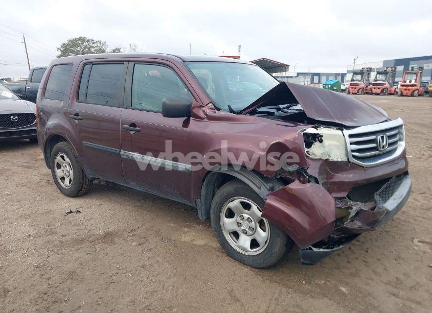 2015 Honda Pilot LX (VIN 5FNYF3H29FB006351) main photo