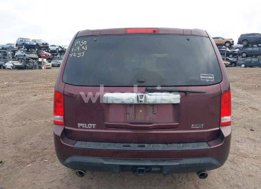 Photo 16 of 2015 Honda Pilot LX (VIN 5FNYF3H29FB006351)