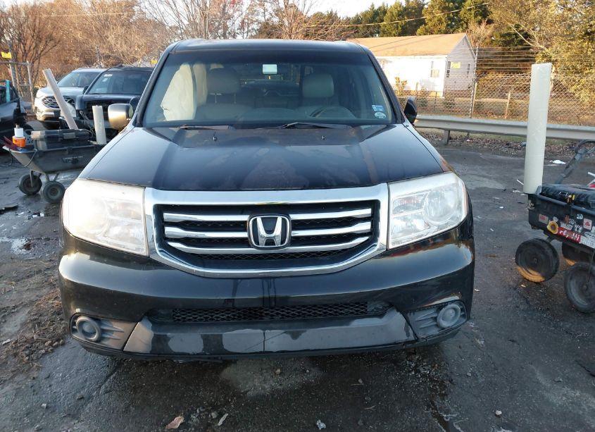 Photo 12 of 2014 Honda Pilot LX (VIN 5FNYF3H2XEB013288)