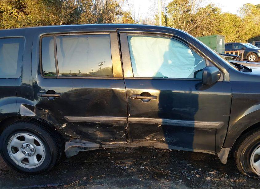 Photo 13 of 2014 Honda Pilot LX (VIN 5FNYF3H2XEB013288)