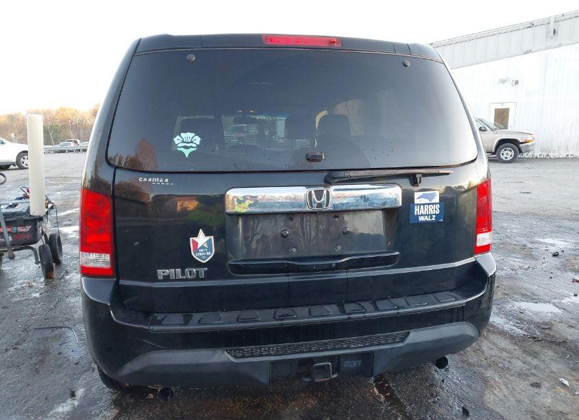 Photo 16 of 2014 Honda Pilot LX (VIN 5FNYF3H2XEB013288)