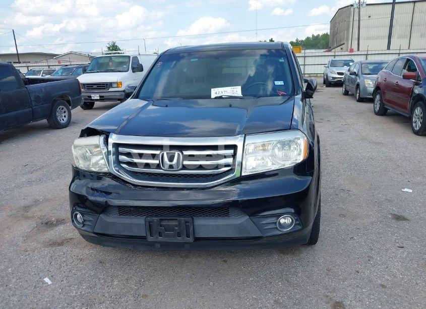 Photo 12 of 2015 Honda Pilot SE (VIN 5FNYF3H31FB032757)