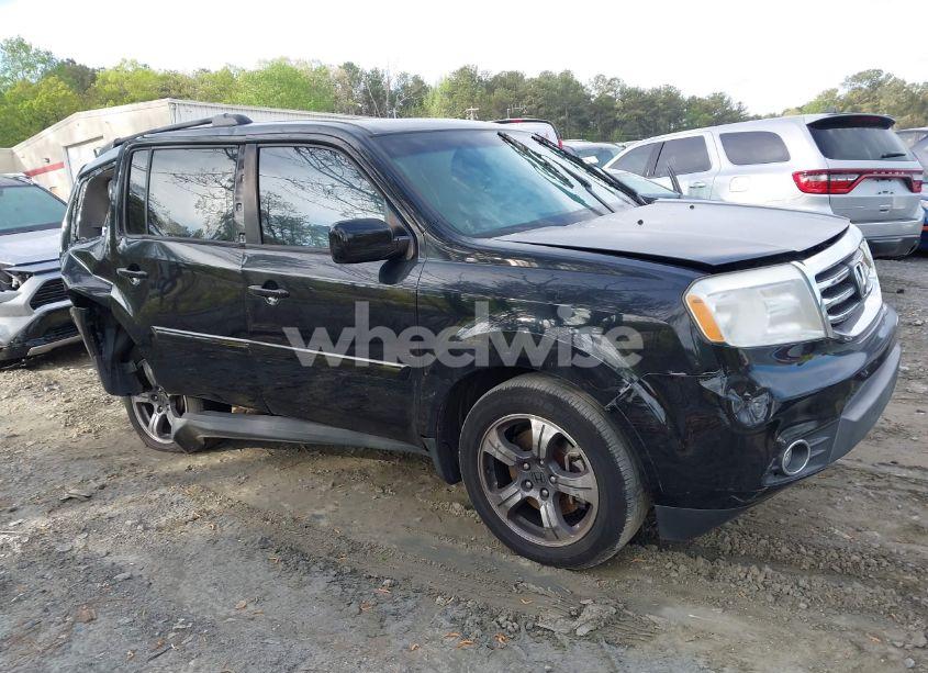 Photo 12 of 2015 Honda Pilot SE (VIN 5FNYF3H32FB034467)