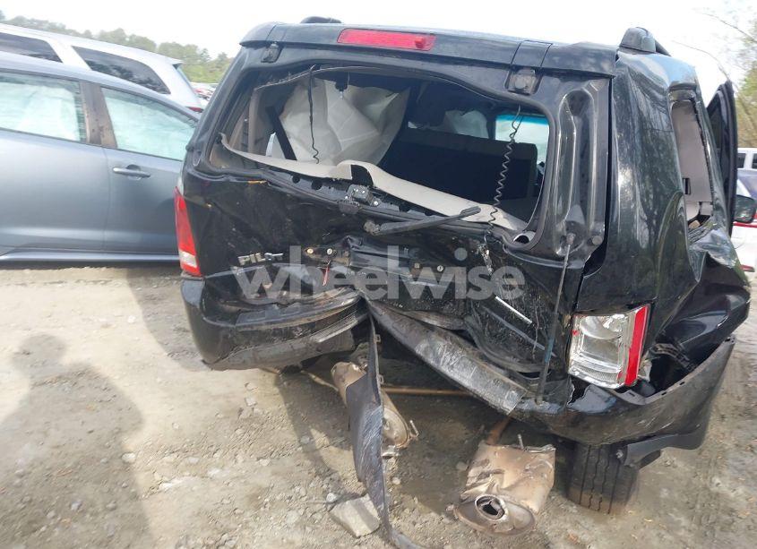 Photo 18 of 2015 Honda Pilot SE (VIN 5FNYF3H32FB034467)