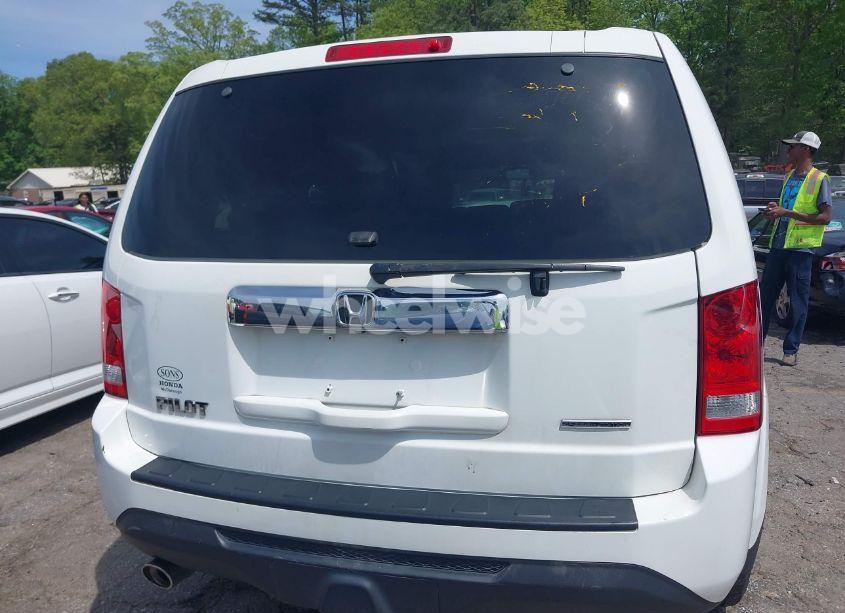 Photo 16 of 2015 Honda Pilot SE (VIN 5FNYF3H34FB034079)