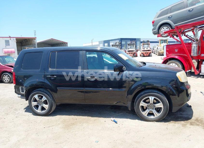 Photo 12 of 2015 Honda Pilot SE (VIN 5FNYF3H36FB007627)