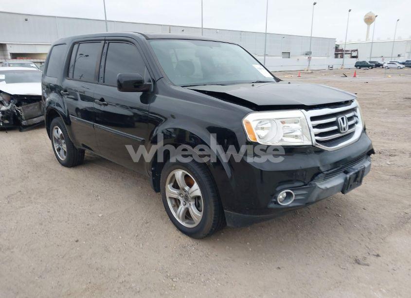 2015 Honda Pilot SE (VIN 5FNYF3H36FB035170) main photo