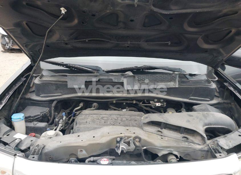 Photo 10 of 2015 Honda Pilot SE (VIN 5FNYF3H36FB035170)