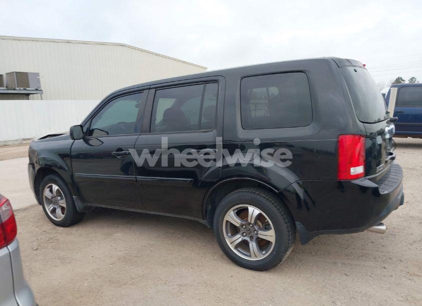 Photo 14 of 2015 Honda Pilot SE (VIN 5FNYF3H36FB035170)