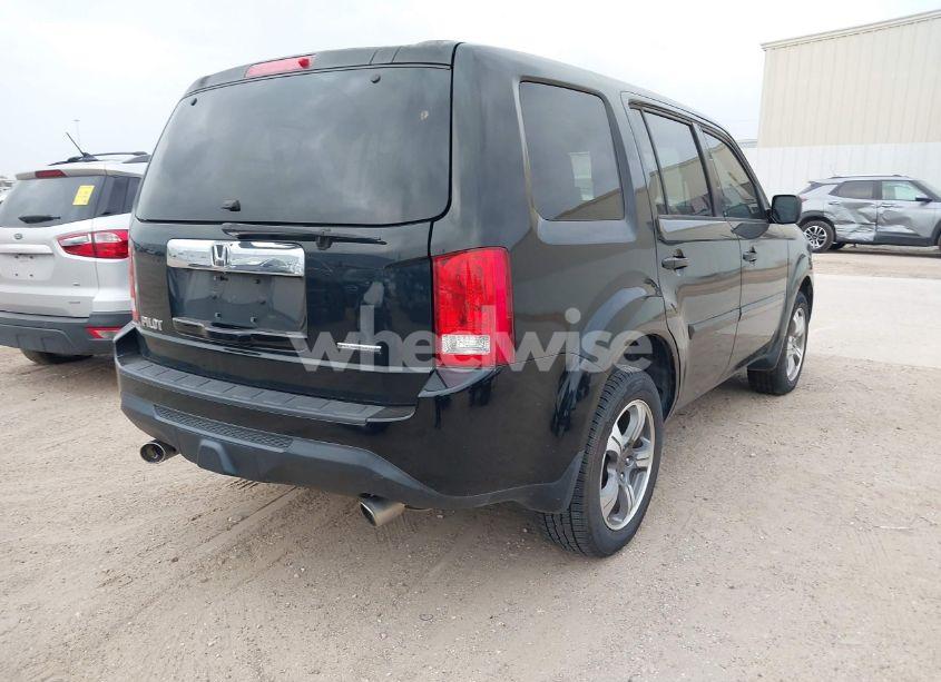 Photo 4 of 2015 Honda Pilot SE (VIN 5FNYF3H36FB035170)