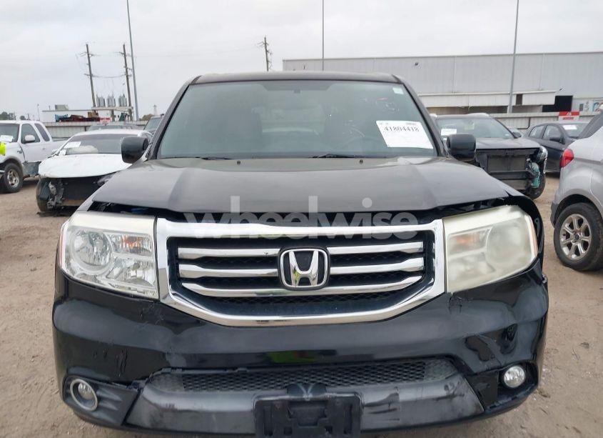 Photo 6 of 2015 Honda Pilot SE (VIN 5FNYF3H36FB035170)