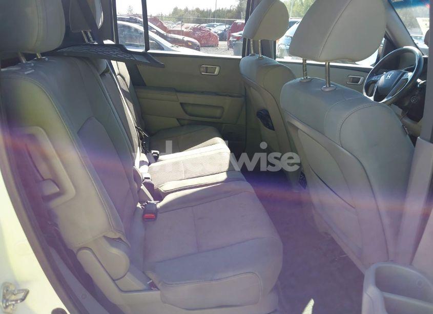 Photo 8 of 2015 Honda Pilot SE (VIN 5FNYF3H37FB005241)