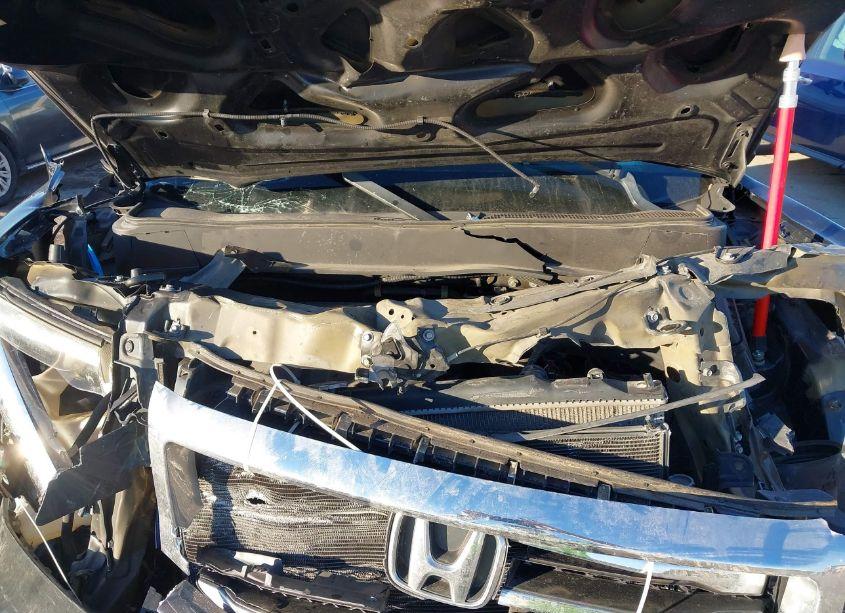 Photo 10 of 2015 Honda Pilot SE (VIN 5FNYF3H3XFB027153)