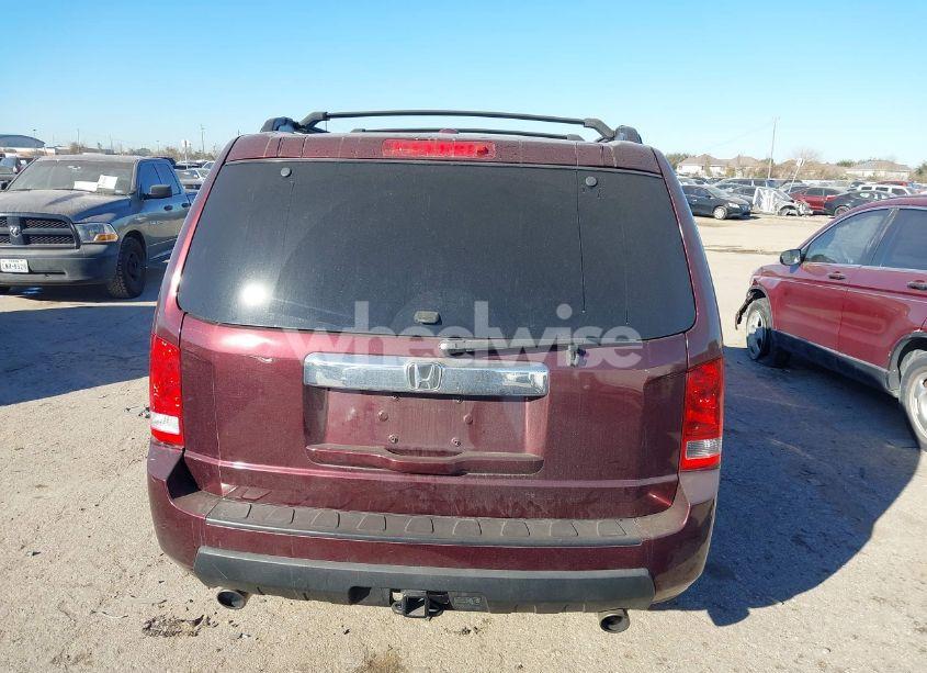 Photo 16 of 2010 Honda Pilot EX (VIN 5FNYF3H40AB013747)