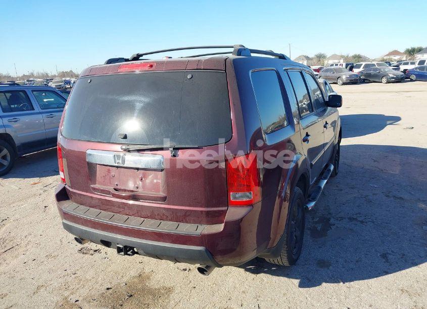 Photo 4 of 2010 Honda Pilot EX (VIN 5FNYF3H40AB013747)