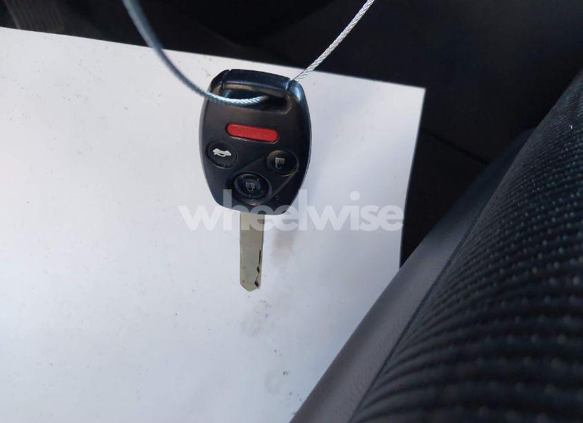 Photo 11 of 2011 Honda Pilot EX (VIN 5FNYF3H40BB050976)