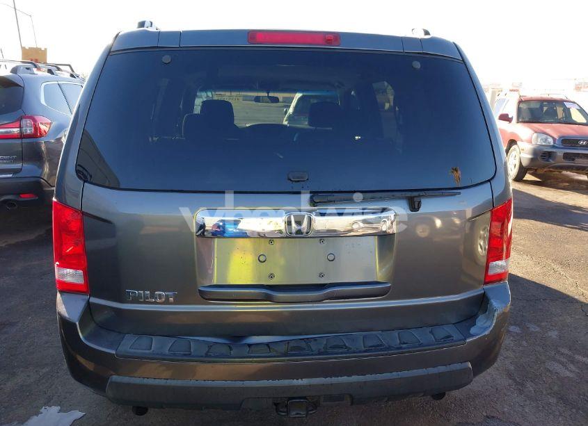 Photo 16 of 2011 Honda Pilot EX (VIN 5FNYF3H40BB050976)