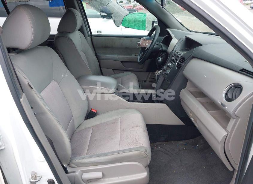 Photo 5 of 2012 Honda Pilot EX (VIN 5FNYF3H40CB034181)