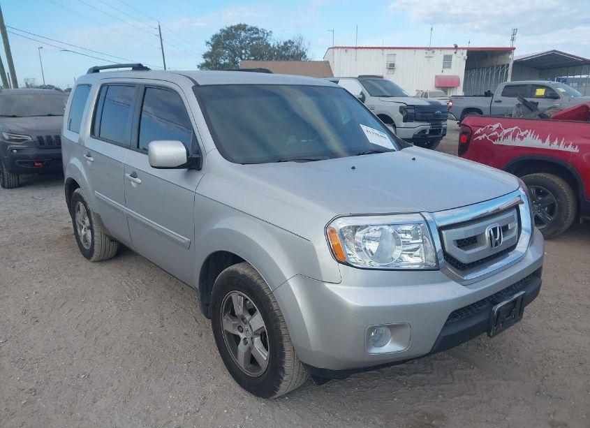 2011 Honda Pilot EX (VIN 5FNYF3H41BB025262) main photo