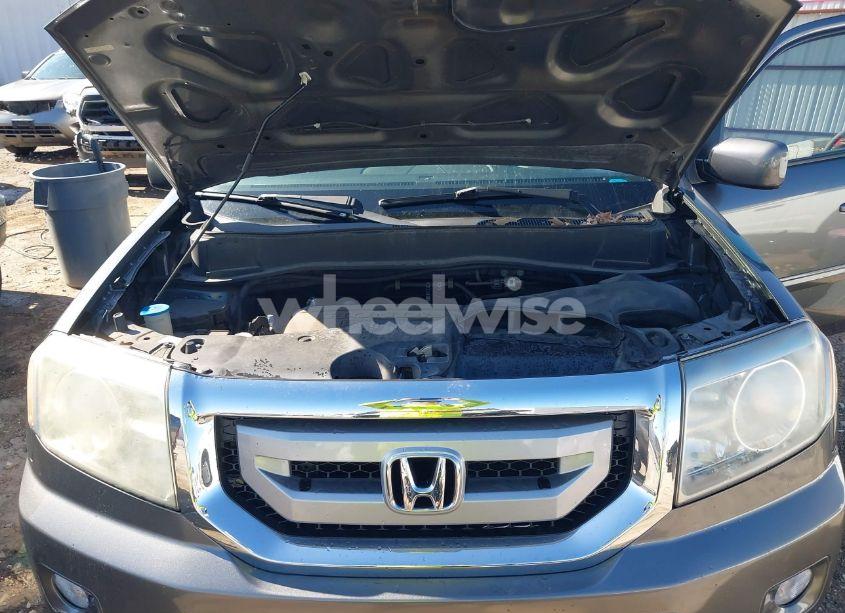 Photo 10 of 2011 Honda Pilot EX (VIN 5FNYF3H41BB044684)