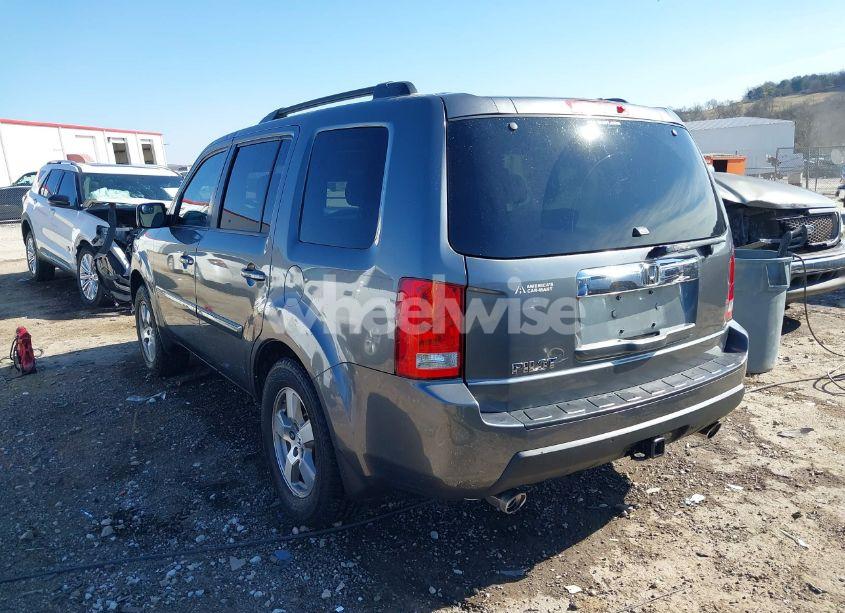 Photo 3 of 2011 Honda Pilot EX (VIN 5FNYF3H41BB044684)