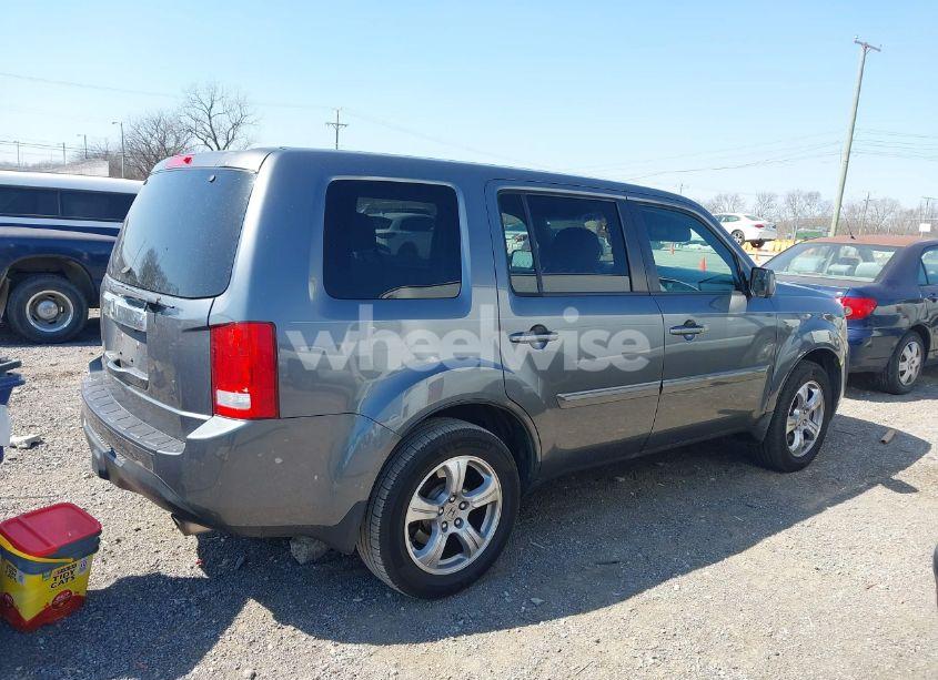 Photo 13 of 2012 Honda Pilot EX (VIN 5FNYF3H41CB006096)