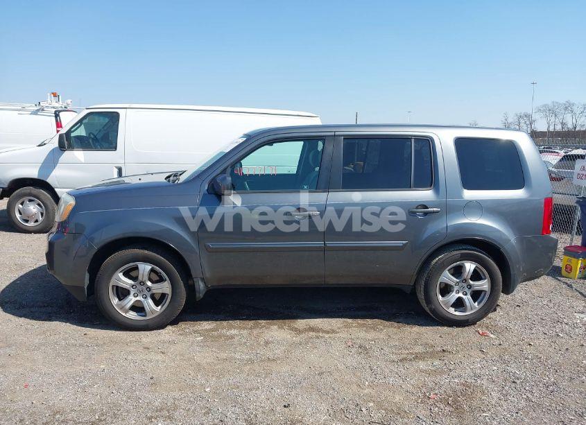 Photo 14 of 2012 Honda Pilot EX (VIN 5FNYF3H41CB006096)