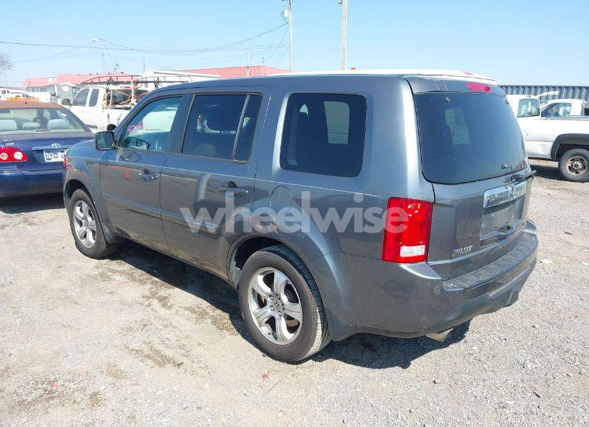 Photo 3 of 2012 Honda Pilot EX (VIN 5FNYF3H41CB006096)