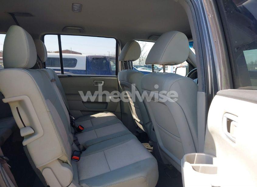 Photo 8 of 2012 Honda Pilot EX (VIN 5FNYF3H41CB006096)