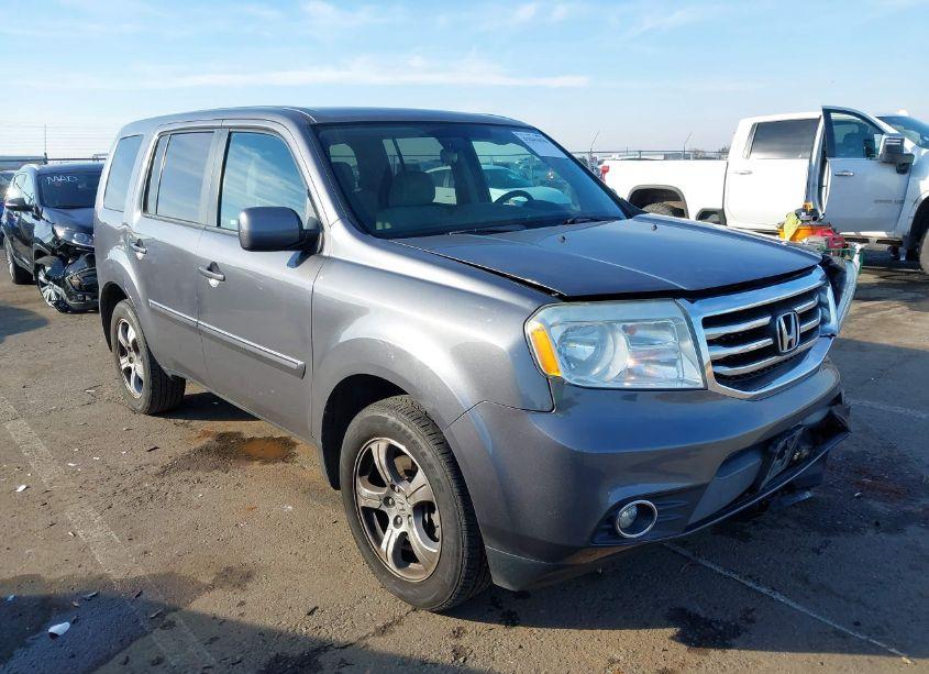 2015 Honda Pilot EX (VIN 5FNYF3H42FB003342) main photo