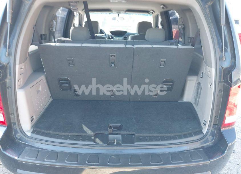 Photo 16 of 2011 Honda Pilot EX (VIN 5FNYF3H43BB030897)