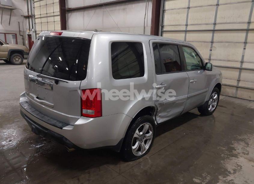 Photo 4 of 2012 Honda Pilot EX (VIN 5FNYF3H43CB030268)