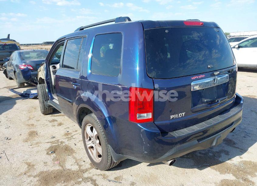 Photo 3 of 2013 Honda Pilot EX (VIN 5FNYF3H43DB009177)