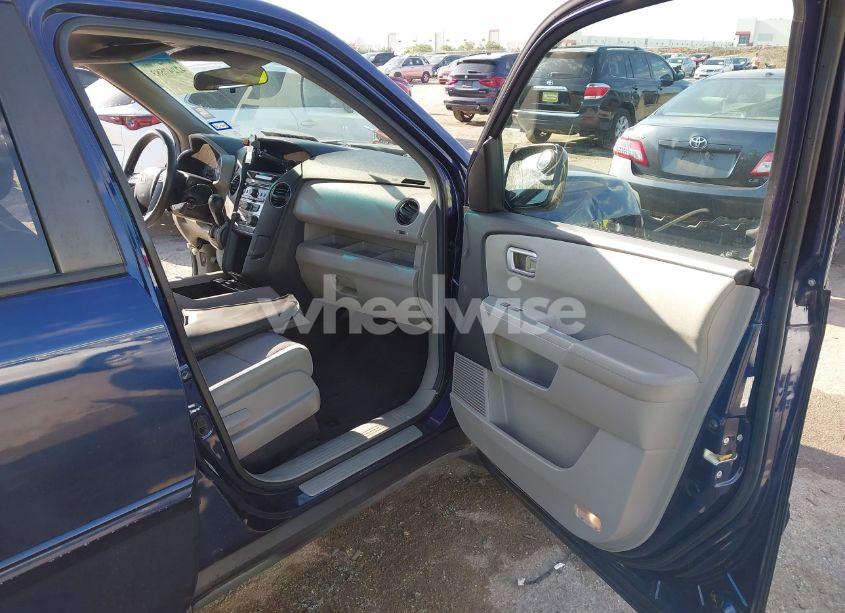 Photo 5 of 2013 Honda Pilot EX (VIN 5FNYF3H43DB009177)