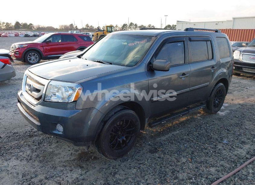 Photo 2 of 2010 Honda Pilot EX (VIN 5FNYF3H44AB006218)