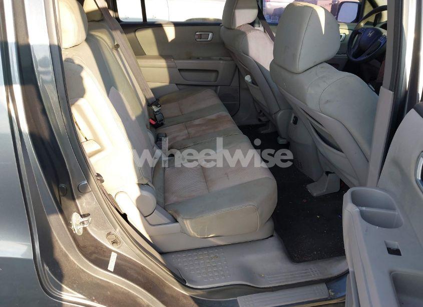 Photo 8 of 2010 Honda Pilot EX (VIN 5FNYF3H44AB006218)