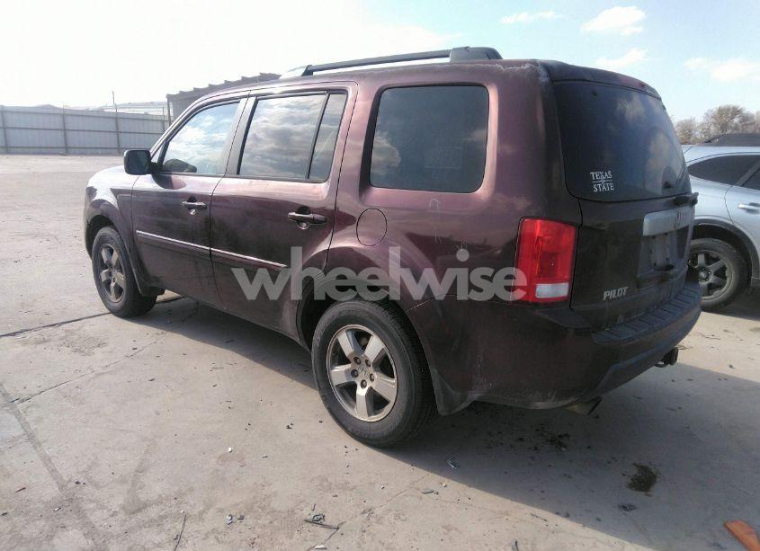 Photo 3 of 2011 Honda Pilot EX (VIN 5FNYF3H44BB041455)