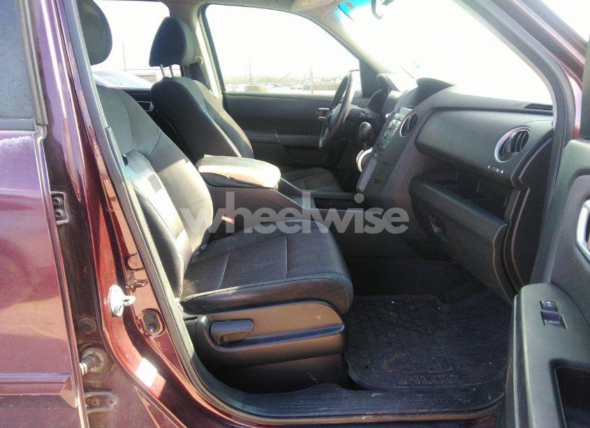 Photo 5 of 2011 Honda Pilot EX (VIN 5FNYF3H44BB041455)