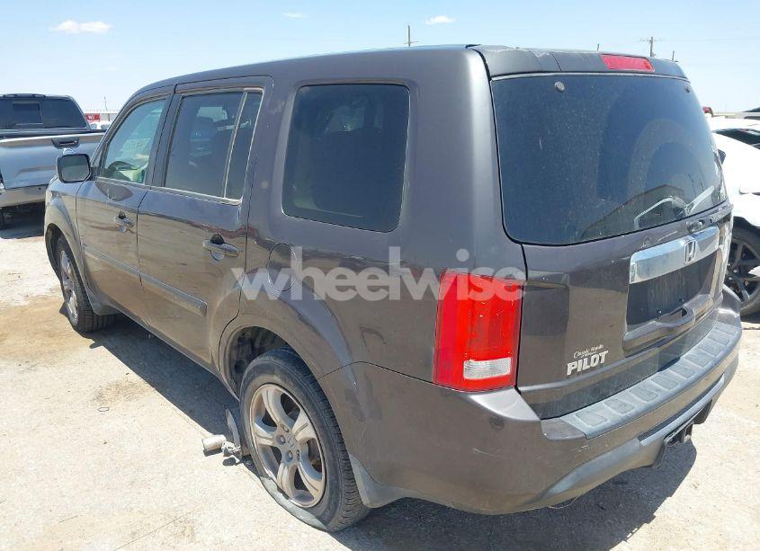 Photo 3 of 2012 Honda Pilot EX (VIN 5FNYF3H44CB011986)