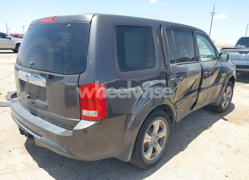 Photo 4 of 2012 Honda Pilot EX (VIN 5FNYF3H44CB011986)