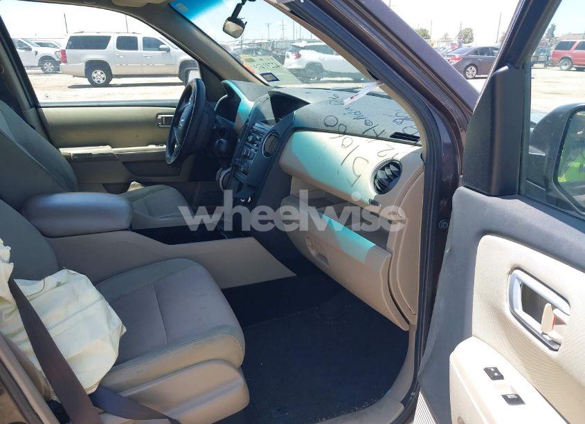 Photo 5 of 2012 Honda Pilot EX (VIN 5FNYF3H44CB011986)