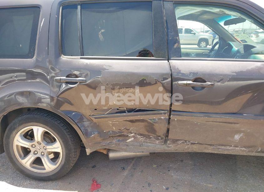 Photo 6 of 2012 Honda Pilot EX (VIN 5FNYF3H44CB011986)