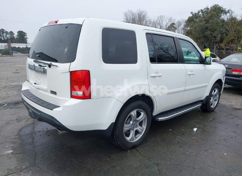 Photo 4 of 2014 Honda Pilot EX (VIN 5FNYF3H44EB020433)