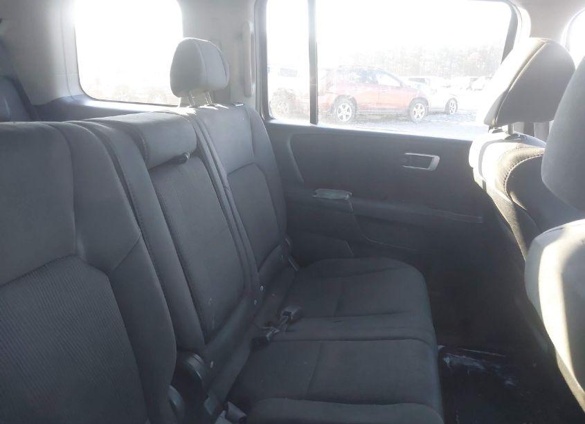 Photo 8 of 2011 Honda Pilot EX (VIN 5FNYF3H45BB031453)