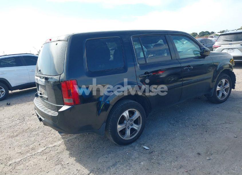 Photo 4 of 2013 Honda Pilot EX (VIN 5FNYF3H45DB010721)
