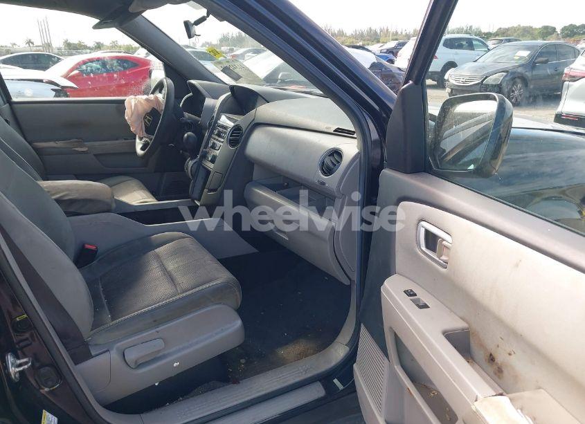 Photo 5 of 2013 Honda Pilot EX (VIN 5FNYF3H45DB010721)