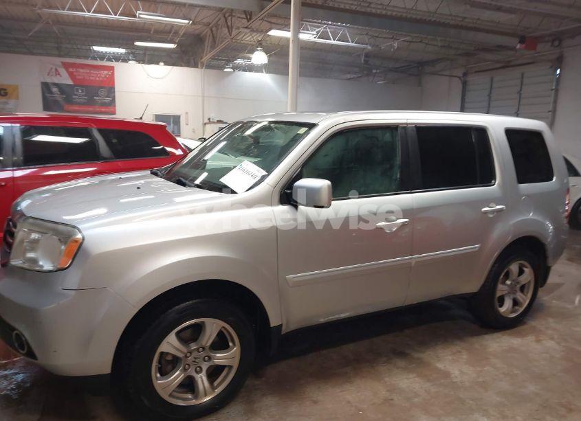 Photo 14 of 2013 Honda Pilot EX (VIN 5FNYF3H46DB004376)