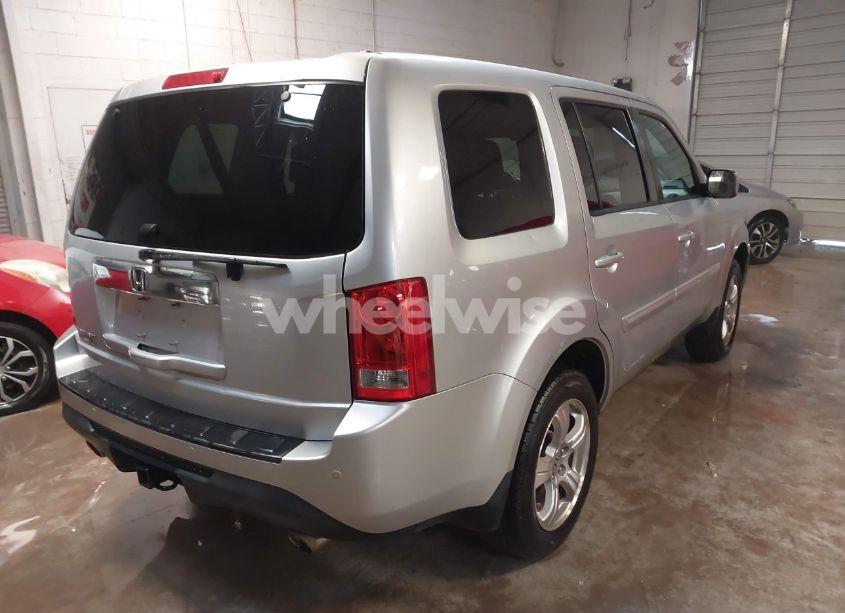 Photo 4 of 2013 Honda Pilot EX (VIN 5FNYF3H46DB004376)